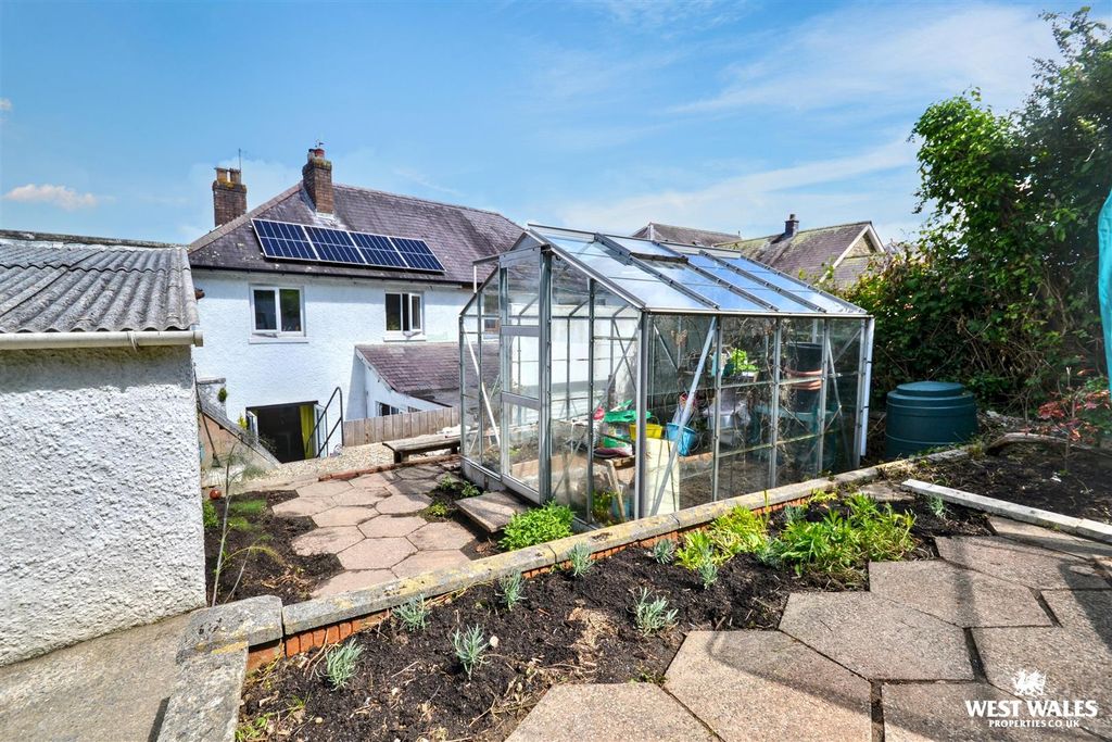 Property photo 2 of 26 Rear Garden