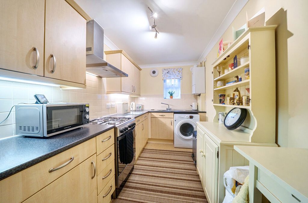 Property photo 2 of 10 1401395-20-696E45...