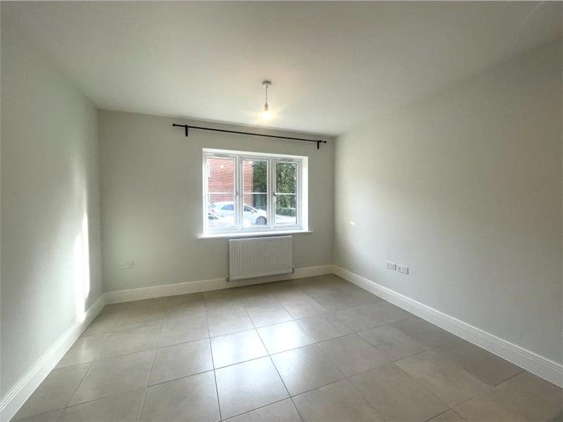 Property photo 3 of 14 Picture No. 10