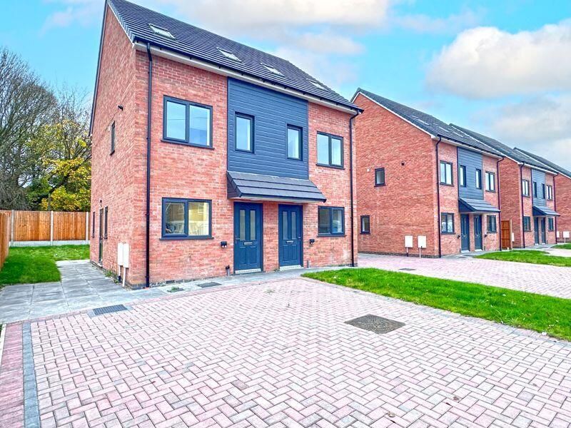 Property photo 1 of 18 Front