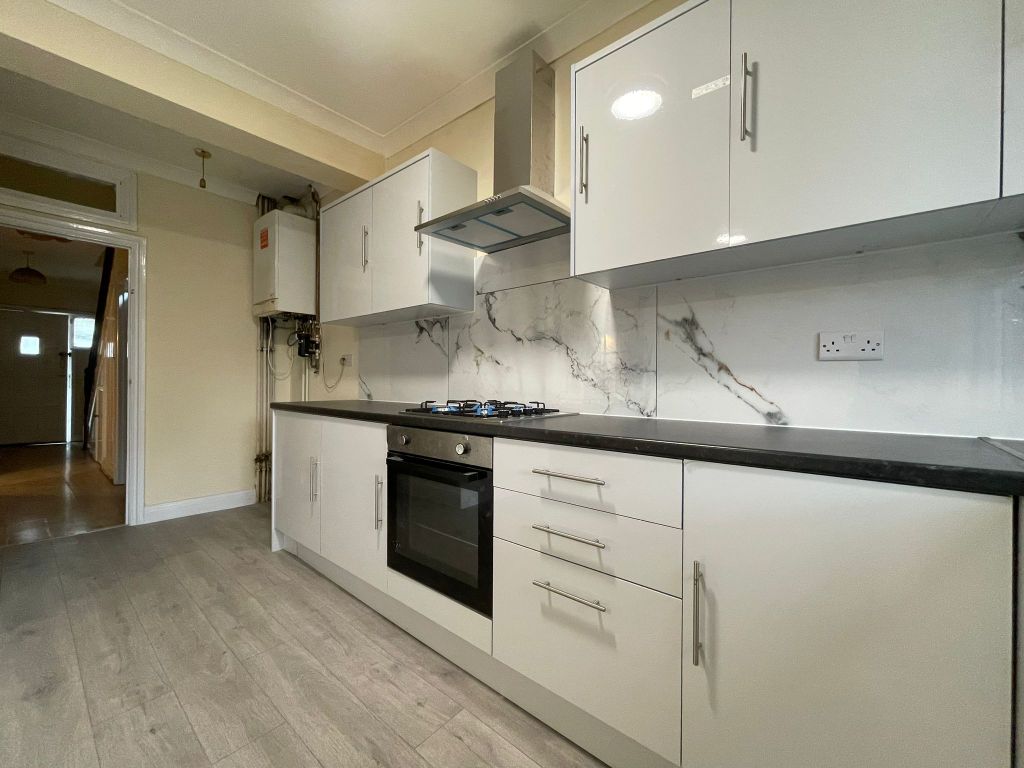Property photo 3 of 25