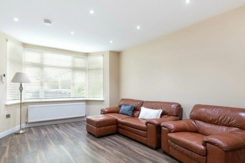 Property photo 3 of 17 Ca38873B-6609-4d38-9B06-E7E1915c5266.Jpg