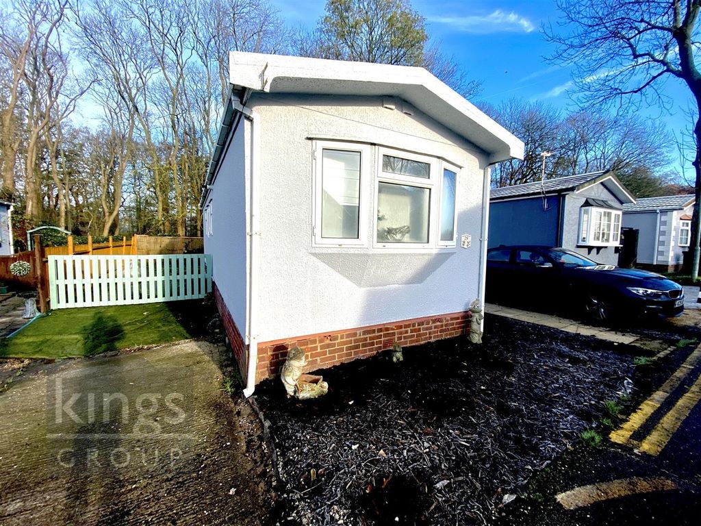 Property photo 1 of 9 2 (1).Jpg