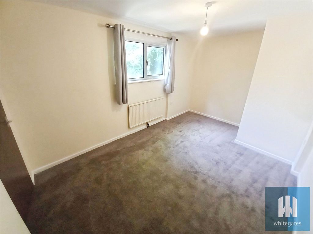 Property photo 2 of 10 Picture No. 63