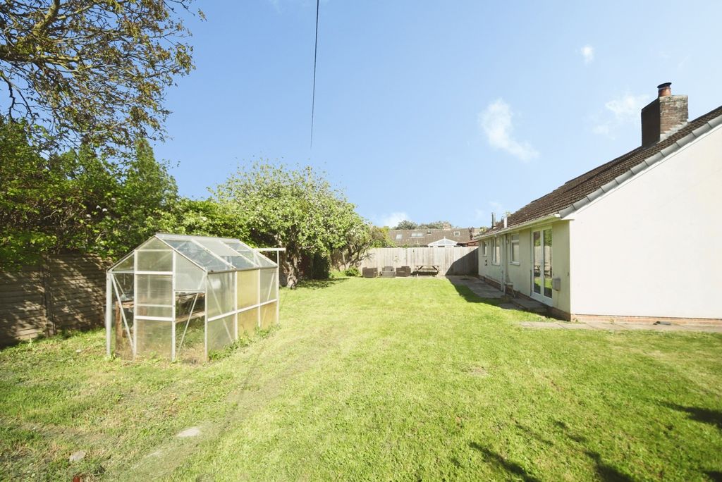 Property photo 2 of 17 Pbox-Img.Jpg