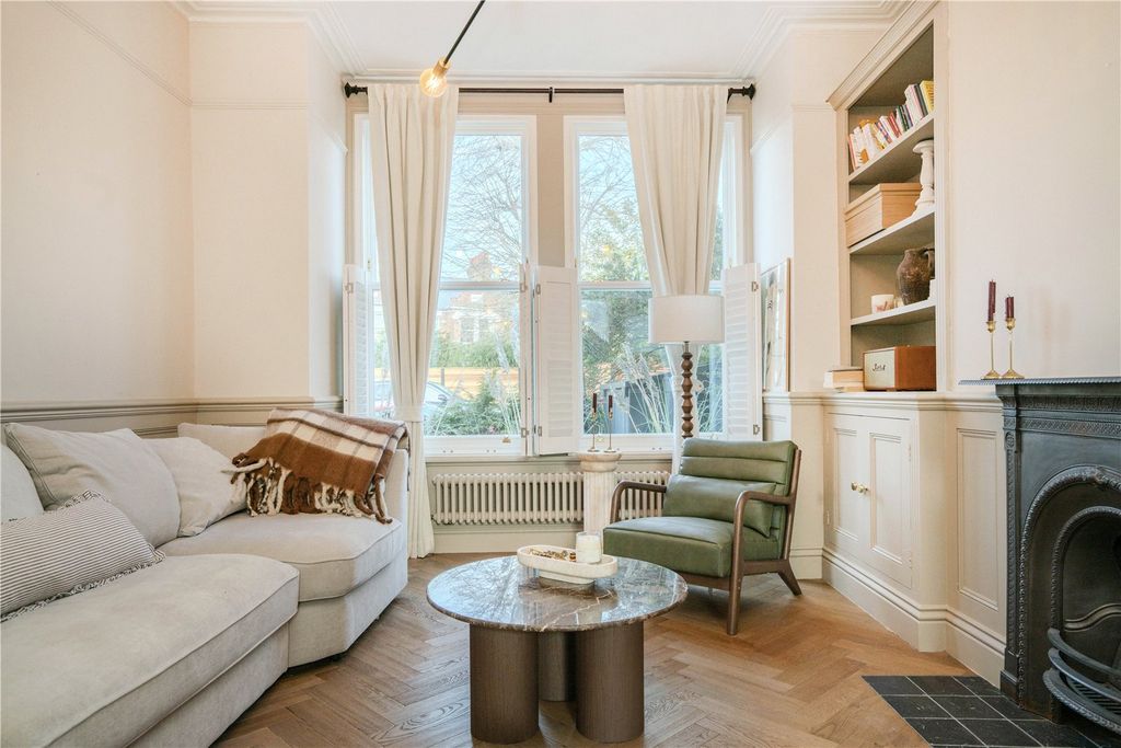 Property photo 2 of 17 Picture No. 04