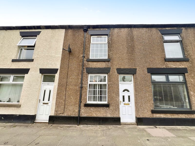 Property photo 1 of 12 External