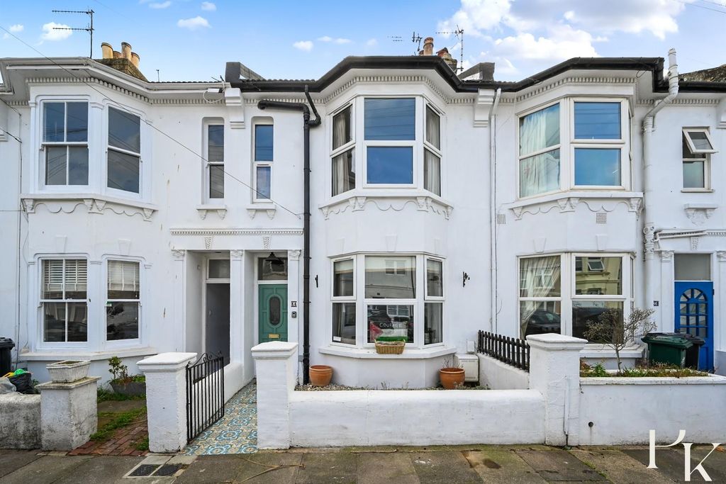 Property photo 2 of 24 84 Wordsworth Street, Bn3 (33).Jpg