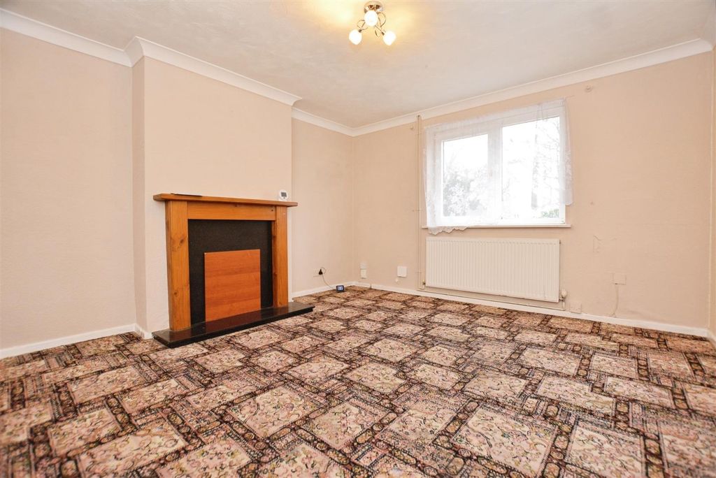 Property photo 2 of 17 Lounge/Diner