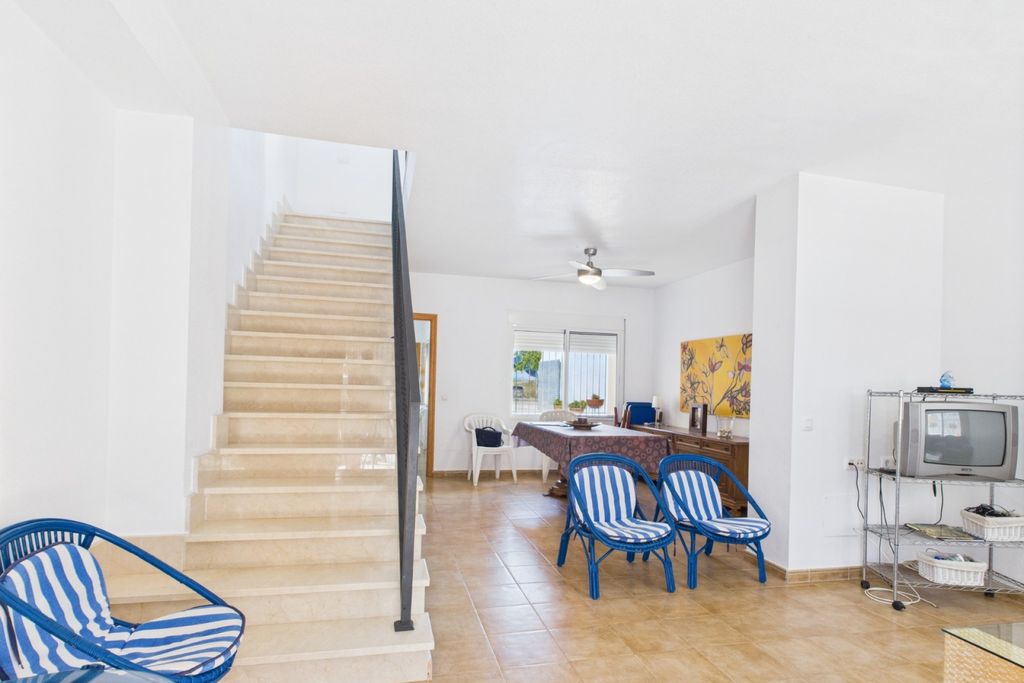 Property photo 2 of 49