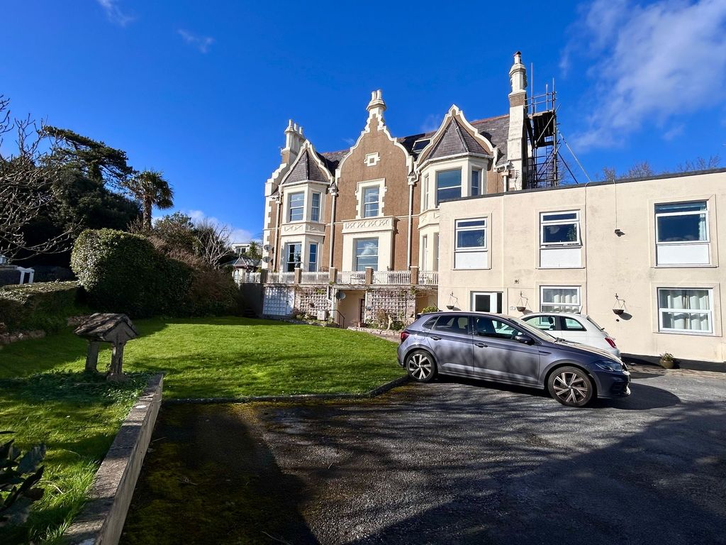 Property photo 3 of 22