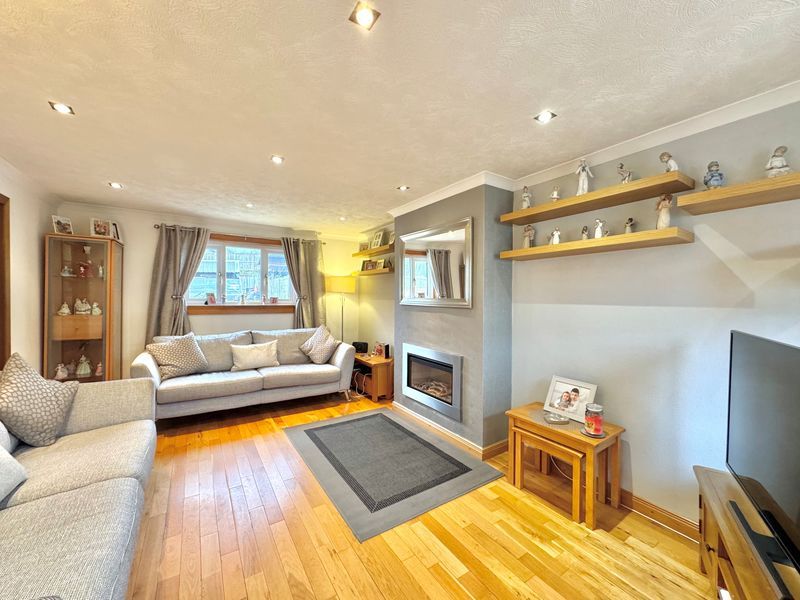 Property photo 3 of 16 Photo 2