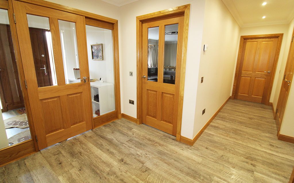 Property photo 2 of 34