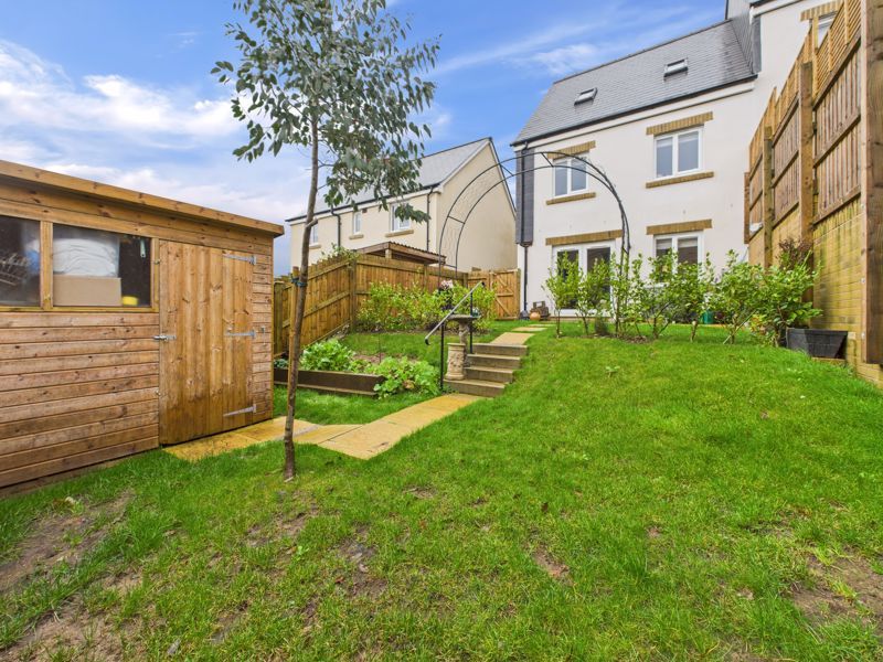 Property photo 3 of 12 Garden And Rear Elevation