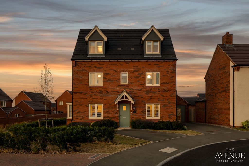 Property photo 1 of 42 5238161