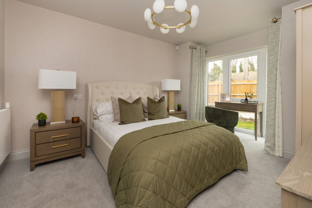 Property photo 2 of 12 Sales Suite