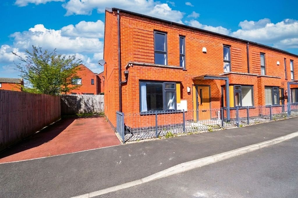 Property photo 1 of 15