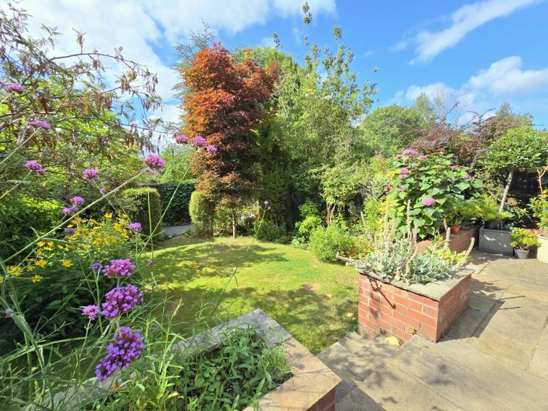Property photo 3 of 27 Photo 51