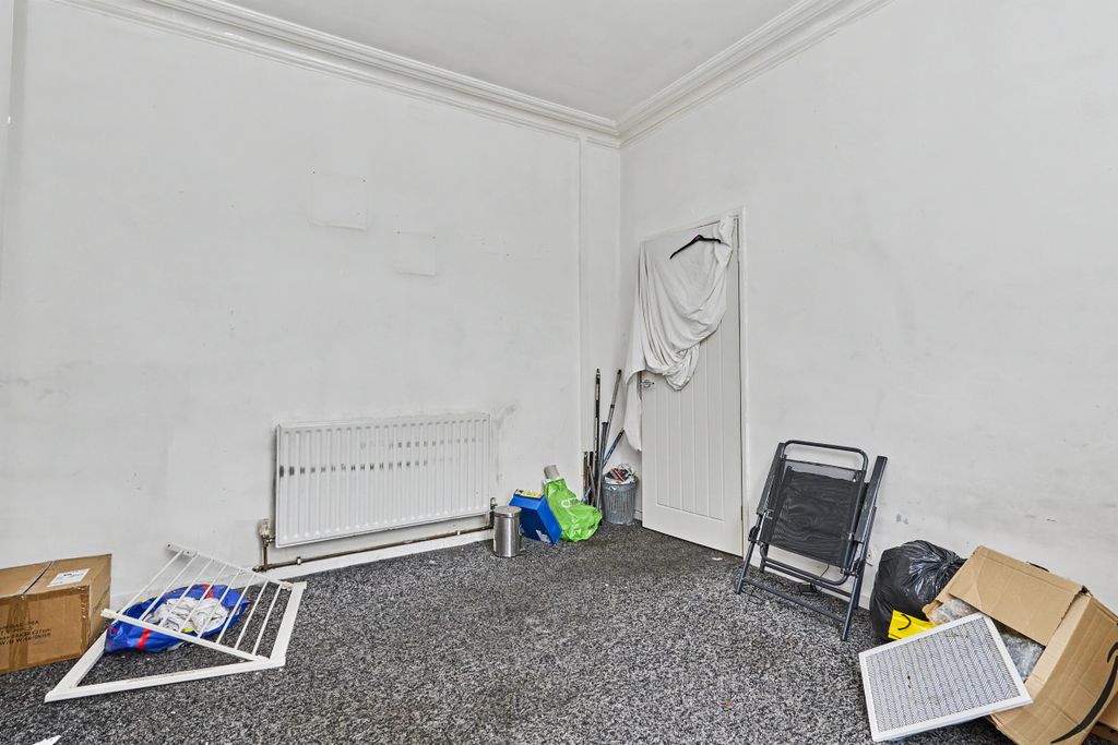 Property photo 3 of 23 17 Cecil Street, Walsall, West Midlands, Ws4 2Az