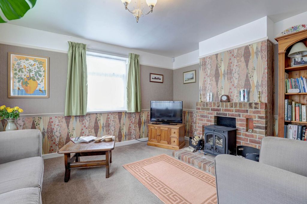 Property photo 3 of 29
