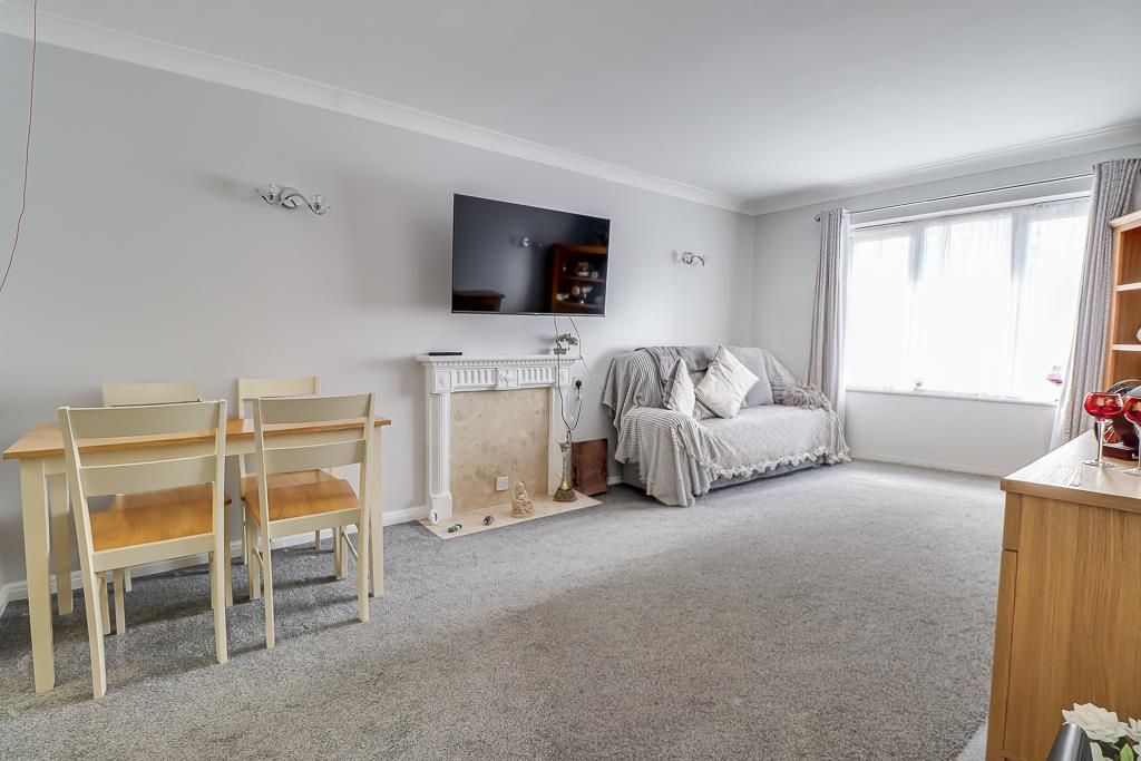 Property photo 2 of 18 Lounge/Diner