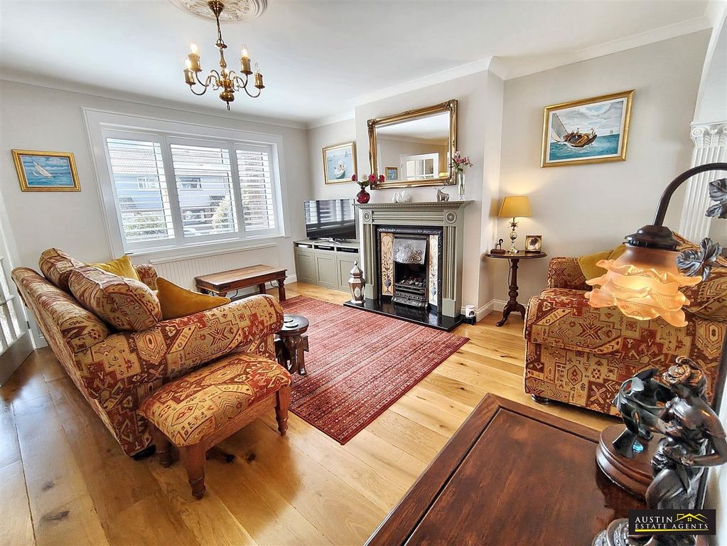 Property photo 2 of 22