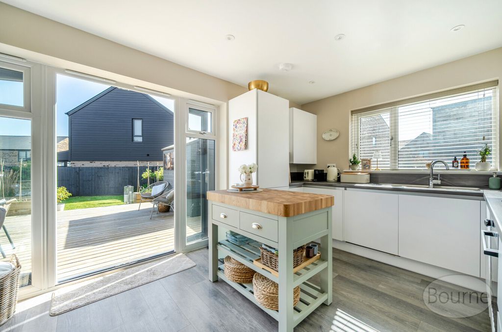 Property photo 3 of 22 13B00609-8874-4B7...