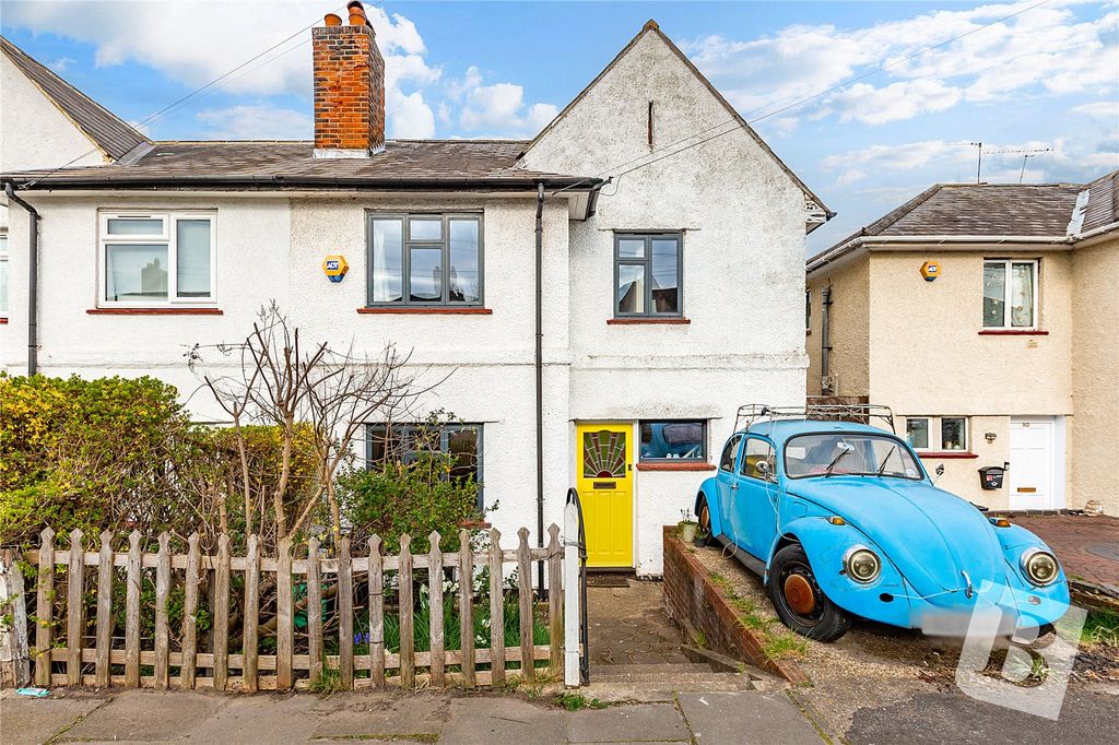 Property photo 1 of 12 Front