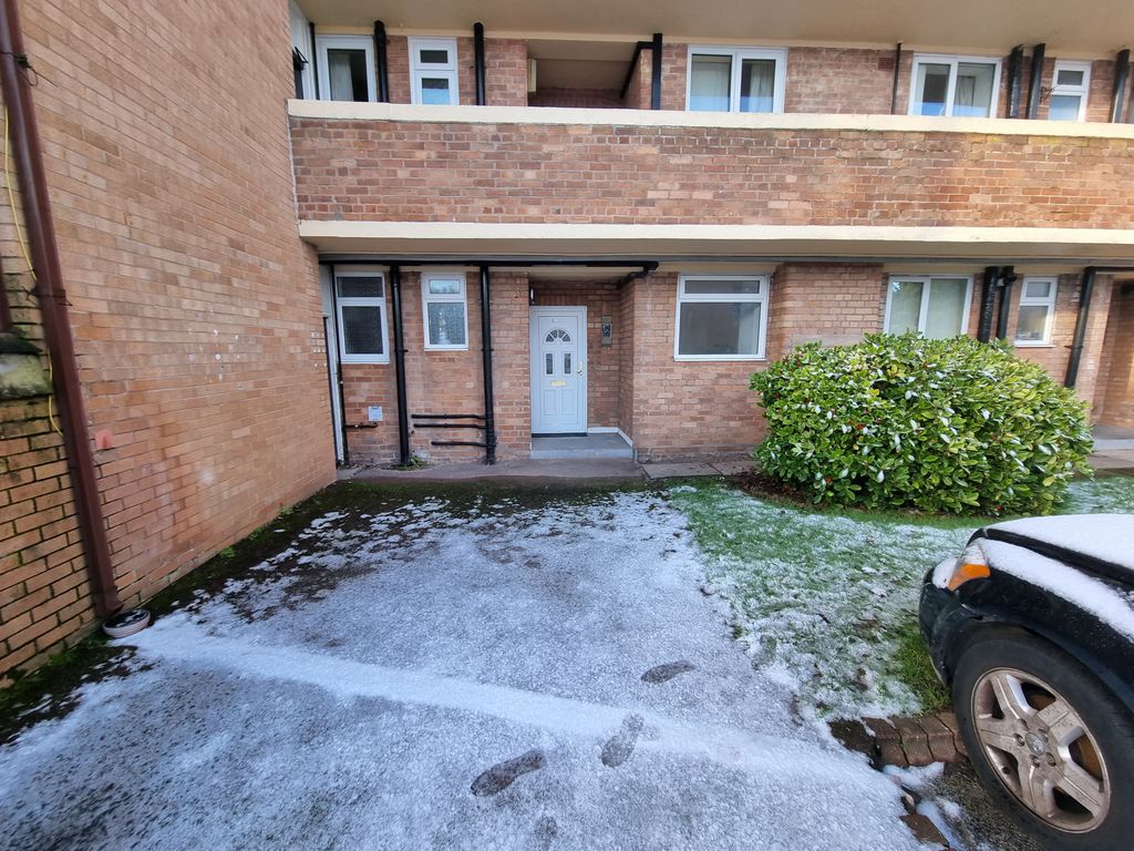 Property photo 1 of 9 Exterior