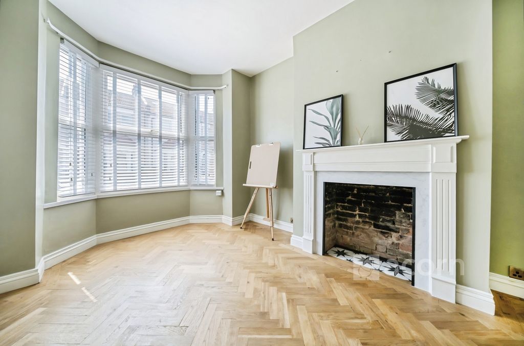 Property photo 2 of 9 2093c3B0-Fileacce...