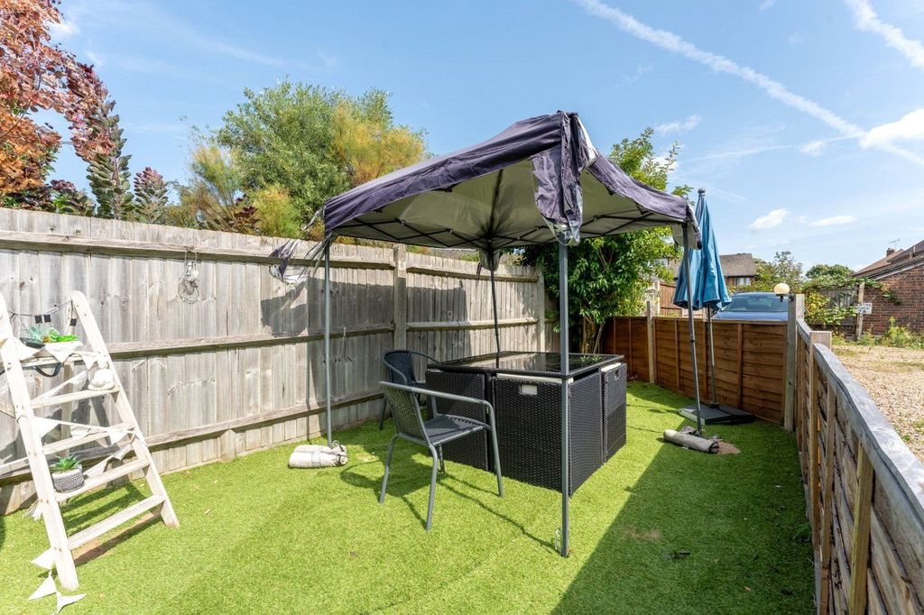 Property photo 1 of 13 Picture No. 10
