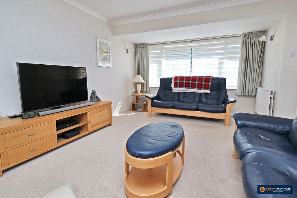 Property photo 2 of 24 4410222