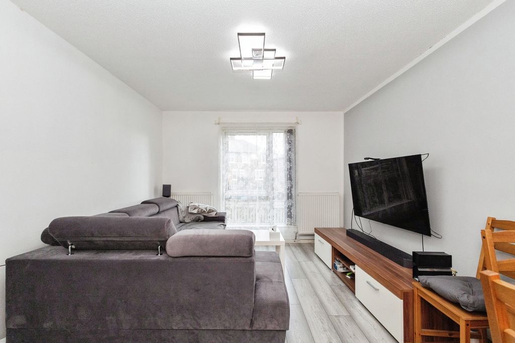 Property photo 3 of 16 Pbox-Img.Jpg