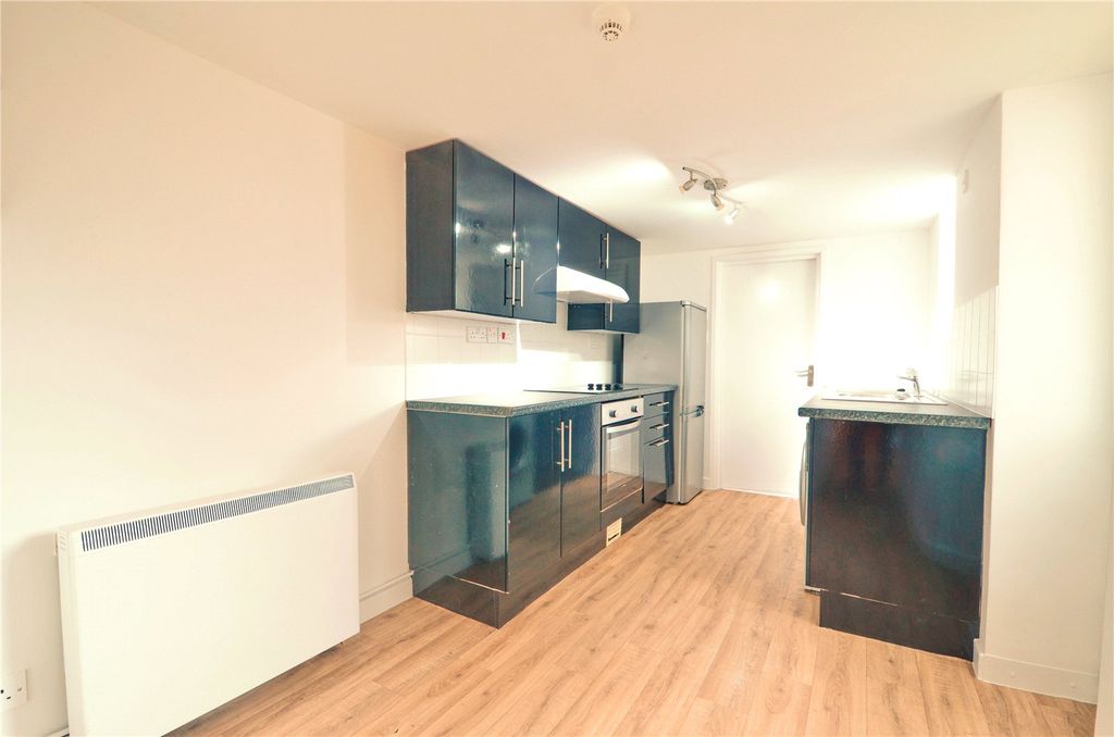 Property photo 3 of 9 Picture No. 08