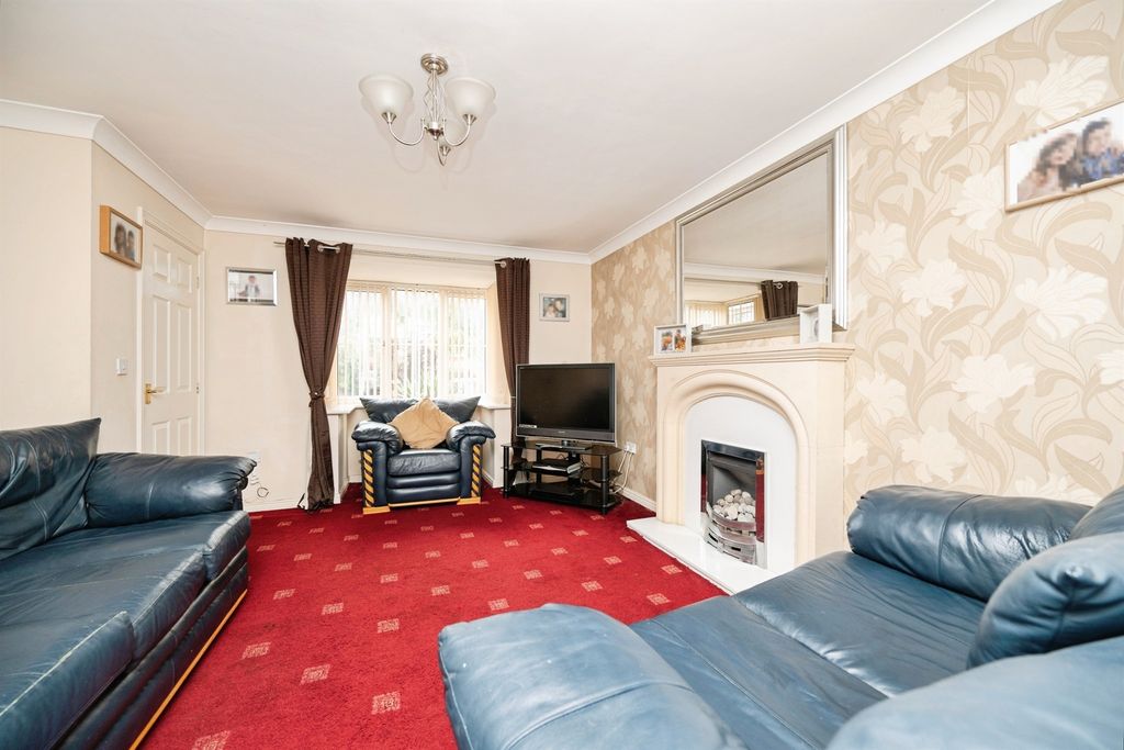 Property photo 3 of 17