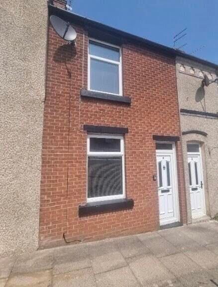 Property photo 1 of 12
