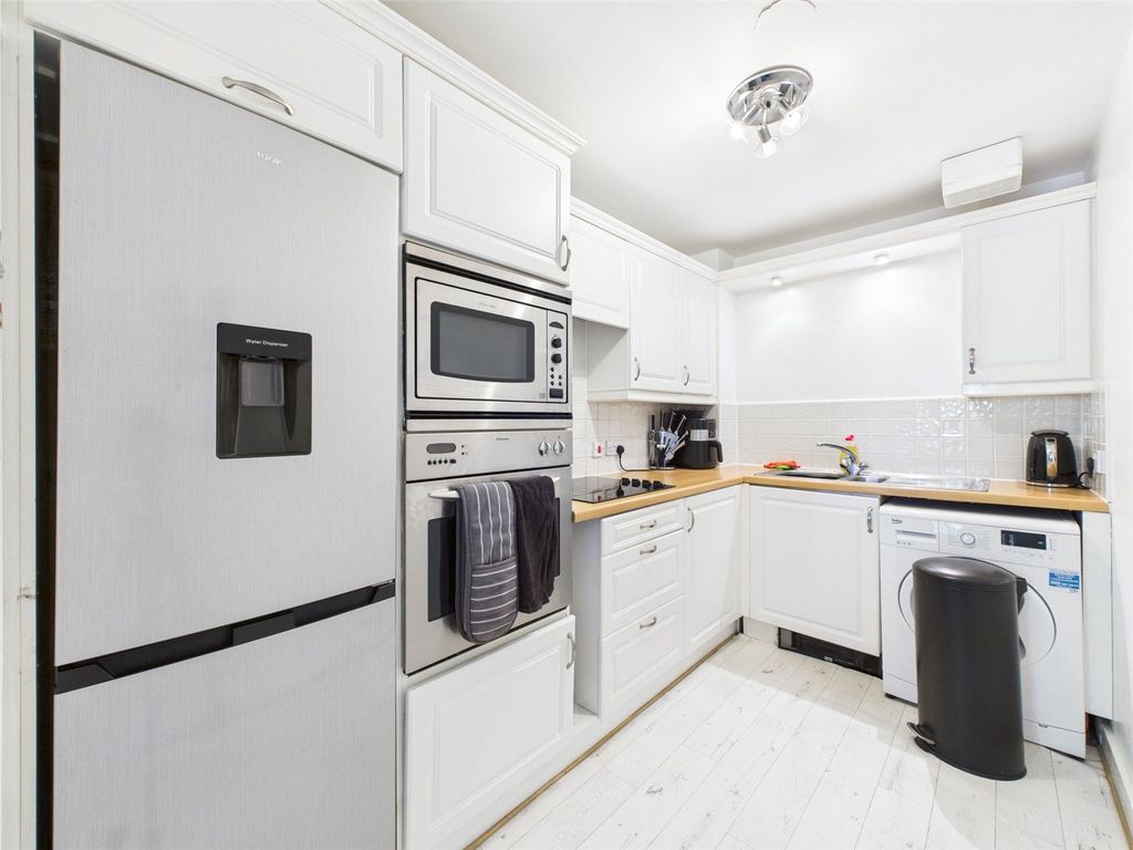 Property photo 3 of 7 Picture No. 01