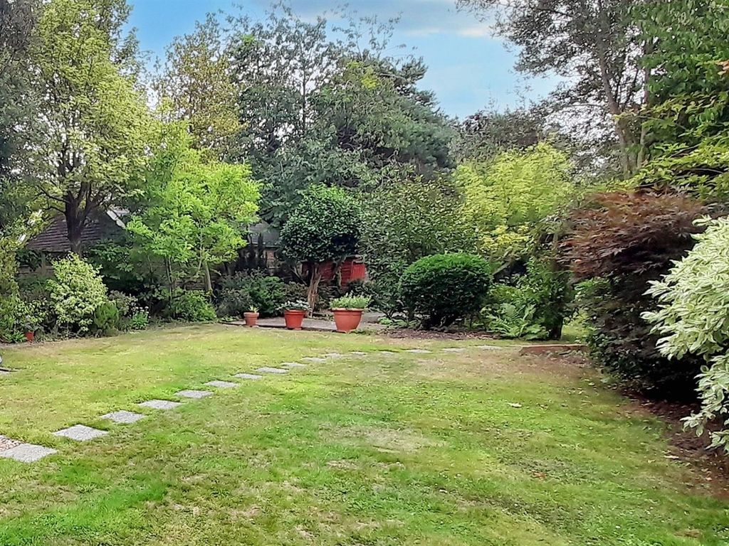 Property photo 3 of 25 Rear Garden 10 New A.Jpg