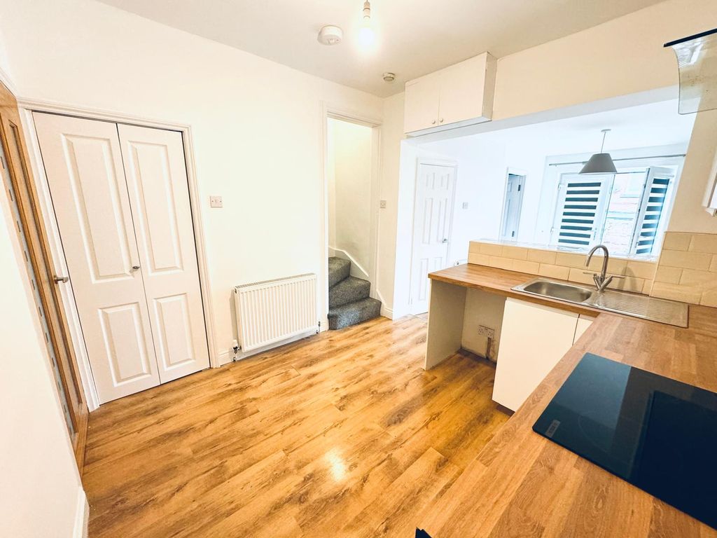 Property photo 3 of 17 Gallery