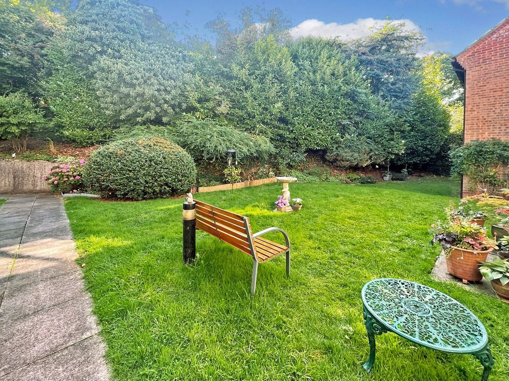 Property photo 3 of 11