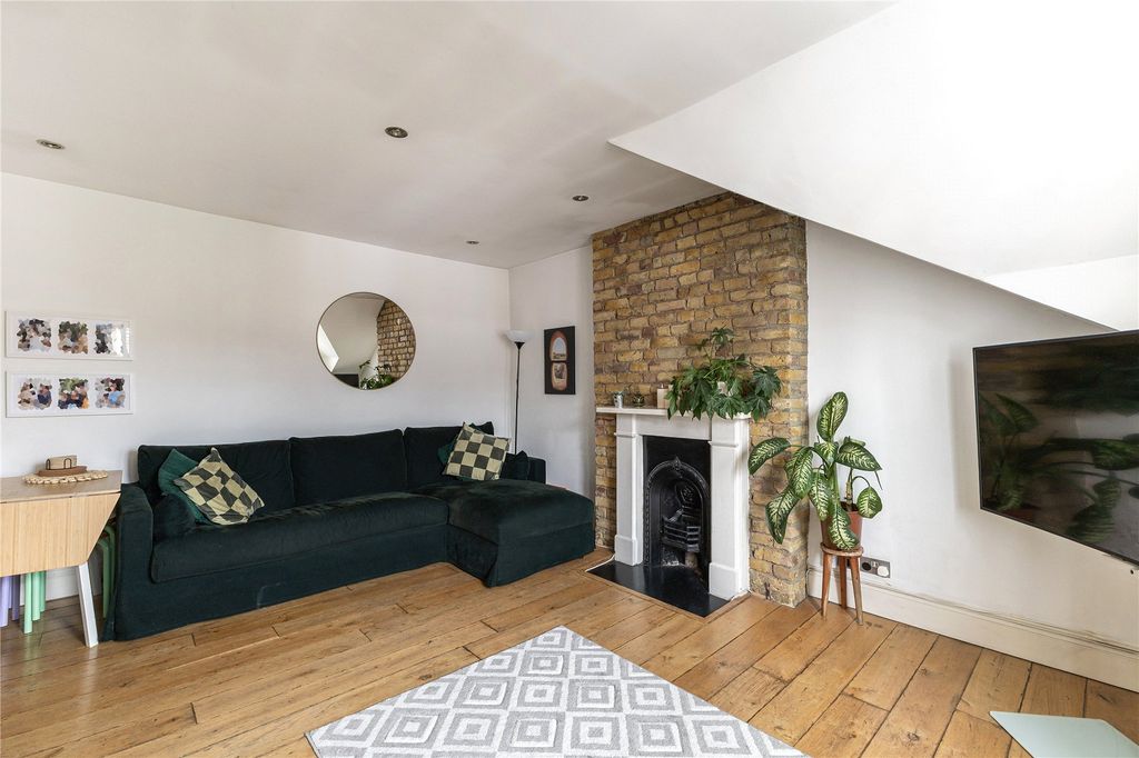 Property photo 3 of 12 Picture No. 10