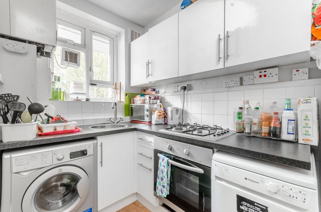 Property photo 2 of 4