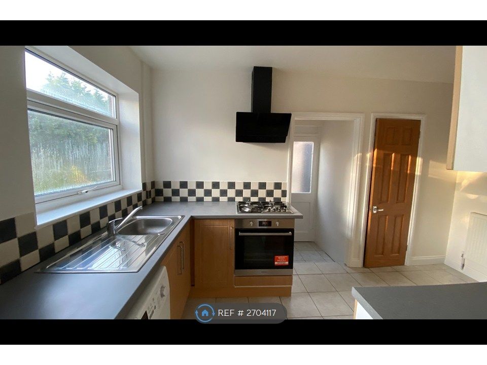 Property photo 2 of 24