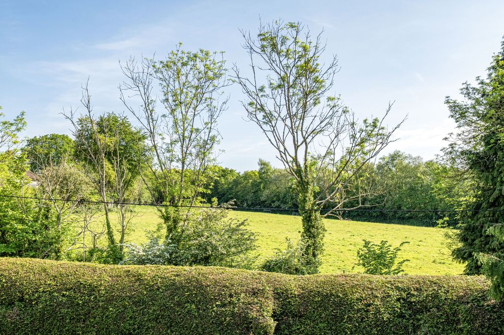 Property photo 2 of 13 2
