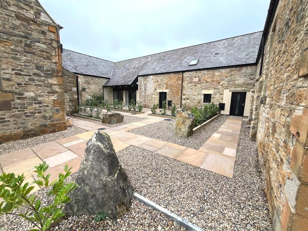 Property photo 1 of 16 Photograph 1