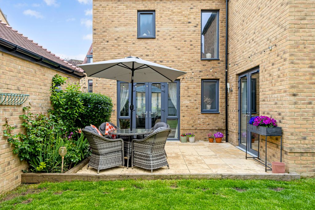 Additional image 15 of 3 bed detached house for salePhiland Lane, Coulsdon CR5