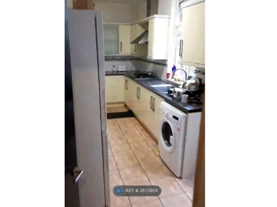 Property photo 1 of 3