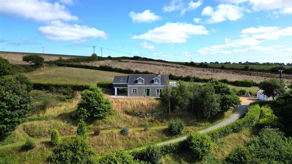 Property photo 1 of 24