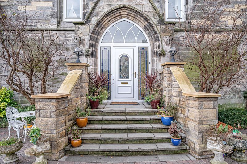 Property photo 2 of 37 Entrance