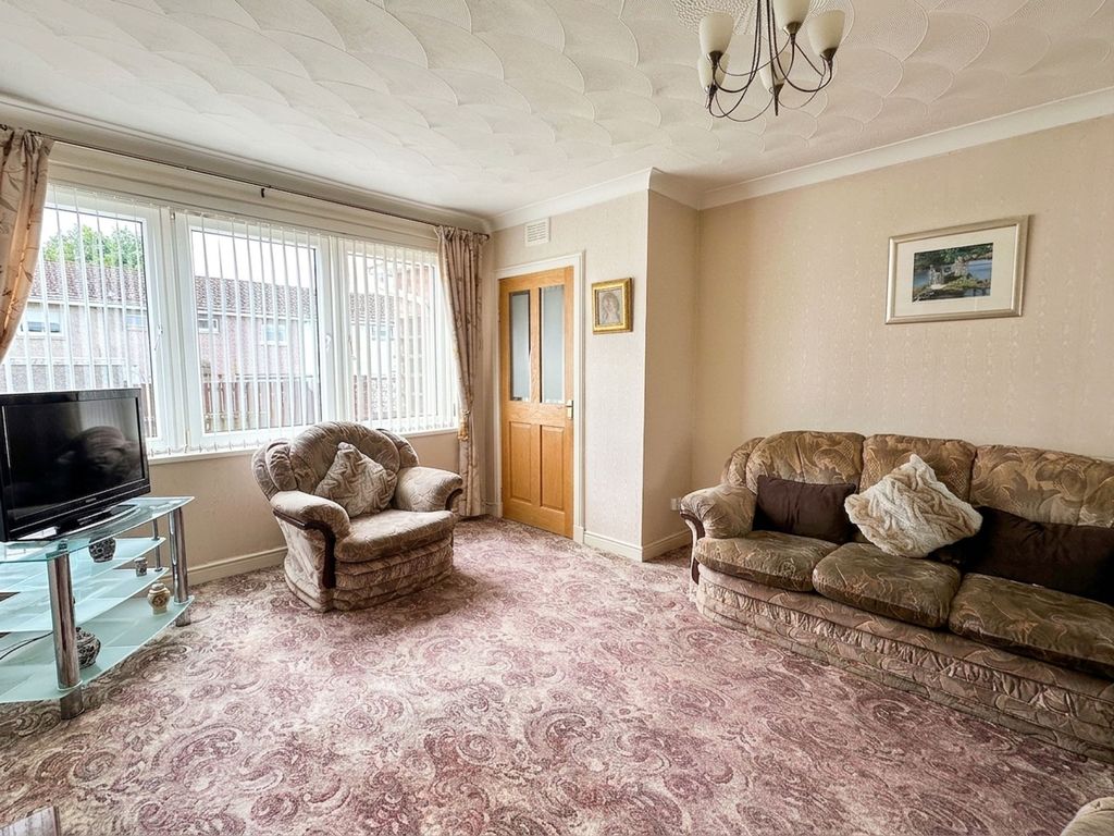 Property photo 3 of 28